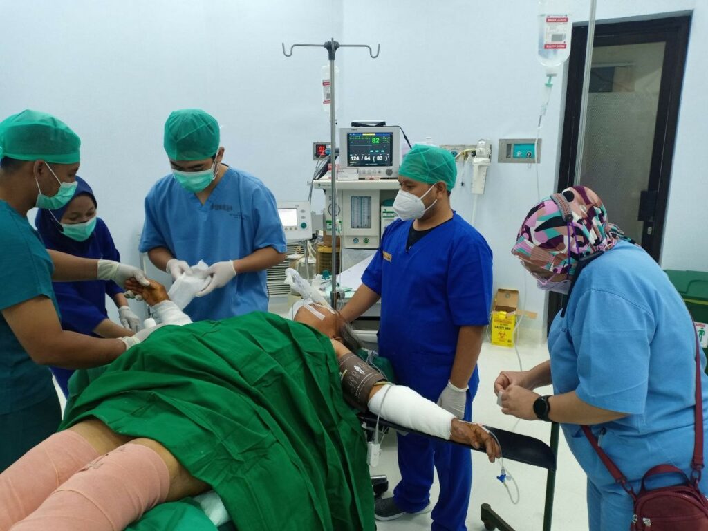 Peluang Karir Niche untuk Perawat: Perawat Bedah, Anestesi, atau ICU?