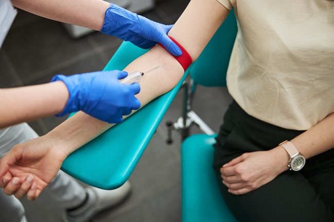 Teknik Dasar Pengambilan Sample Darah yang Aman dan Nyaman untuk Pasien