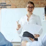 Peran Dosen Keperawatan dalam Membangun Generasi Tenaga Medis Profesional