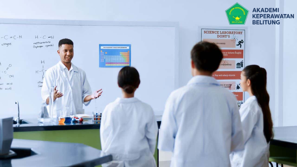 Dosen Pembimbing Keperawatan: Peran Dosen dalam Membimbing Mahasiswa Keperawatan